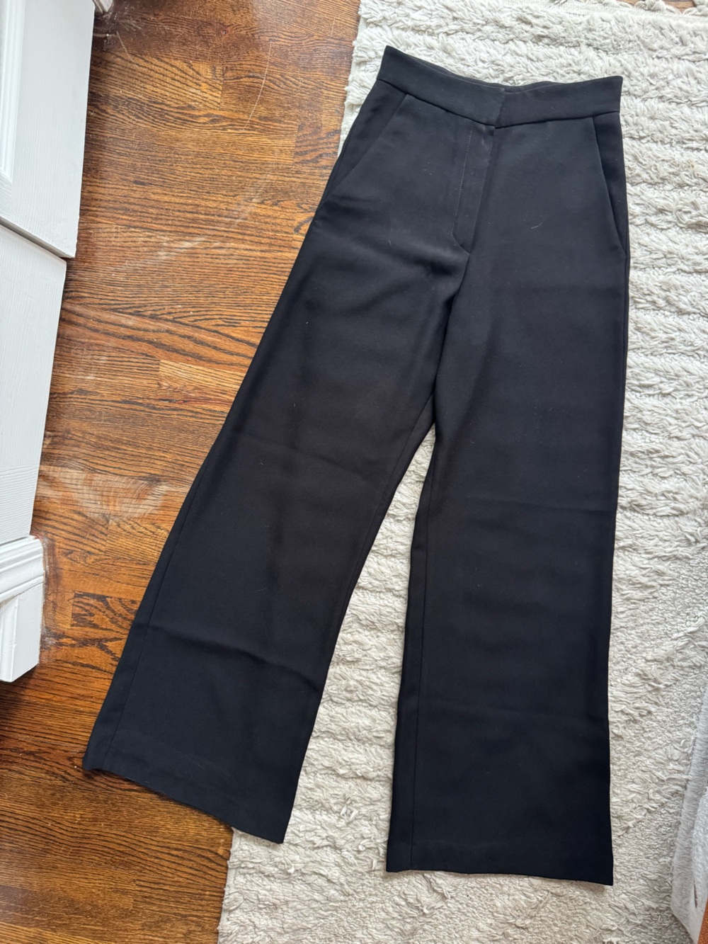 The perfect fitted wide leg trousers!